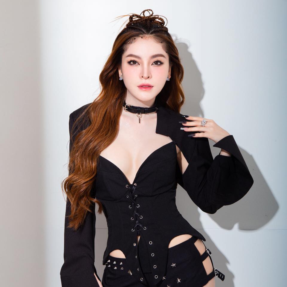 Lộ thời điểm ch&aacute;u g&aacute;i NSƯT Kim Tiểu Long sinh con với sao nam l&agrave; bố đơn th&acirc;n- Ảnh 7.