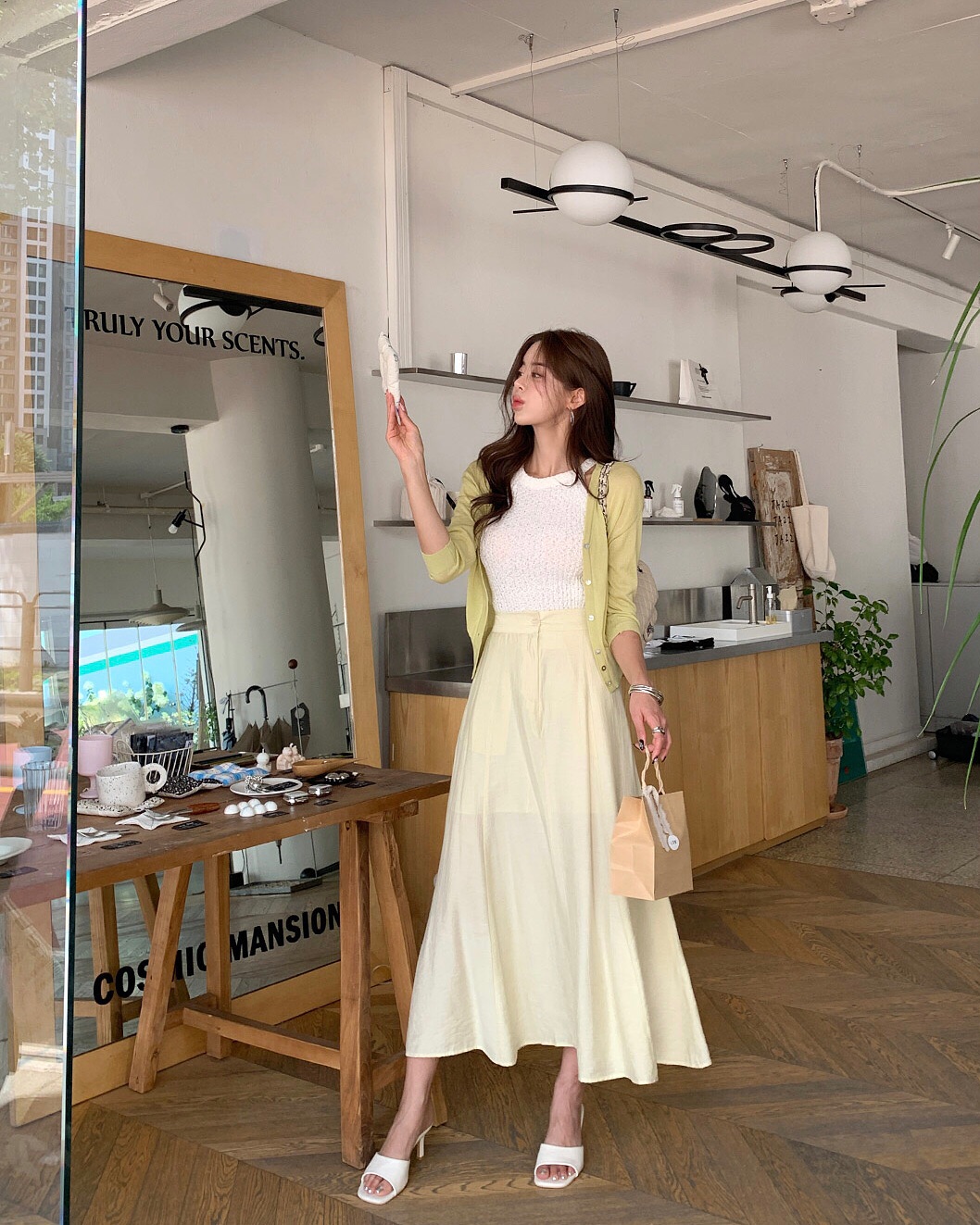 Chị em n&ecirc;n tham khảo dần 4 xu hướng sandal của m&ugrave;a h&egrave; 2026: To&agrave;n kiểu xinh xắn, dễ kết hợp- Ảnh 5.