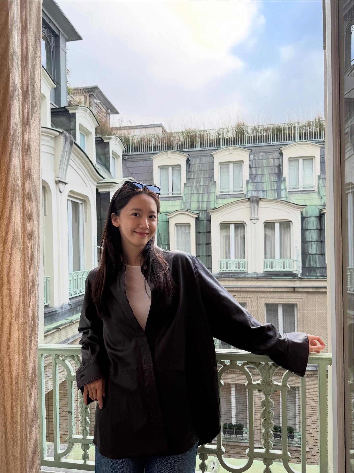 Nữ diễn vi&ecirc;n c&agrave;ng lớn tuổi c&agrave;ng mặc đẹp chỉ bằng c&aacute;ch đơn giản h&oacute;a style- Ảnh 3.