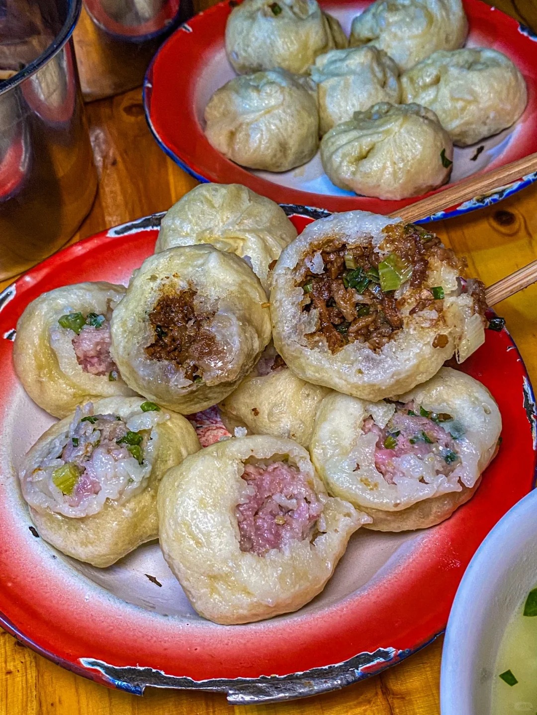 Thổ địa Tr&ugrave;ng Kh&aacute;nh chỉ điểm: 8 m&oacute;n vỉa h&egrave; "ngon chấn động" giấu trong hẻm s&acirc;u, chưa ăn coi như ph&iacute; tiền mua v&eacute;- Ảnh 4.