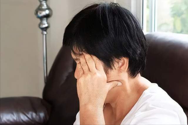 Nghi&ecirc;n cứu tr&ecirc;n hơn 900 bệnh nh&acirc;n ung thư cho thấy cơ thể họ c&oacute; những t&iacute;n hiệu n&agrave;y 6 th&aacute;ng trước khi bệnh xuất hiện- Ảnh 1.