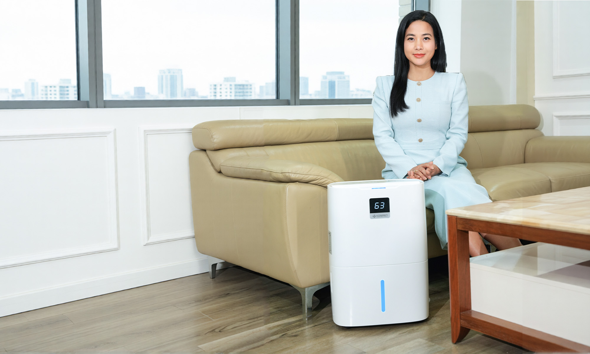 Thời tiết mưa ph&ugrave;n nồm ẩm, m&aacute;y h&uacute;t ẩm &ldquo;ch&aacute;y h&agrave;ng&rdquo; tại c&aacute;c si&ecirc;u thị- Ảnh 5.