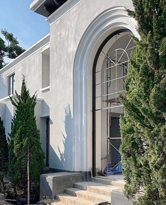 Đại mỹ nh&acirc;n ở dinh thự 55 tỷ, m&ecirc; &ldquo;trồng rau nu&ocirc;i c&aacute;&rdquo;: Vibe chữa l&agrave;nh mạnh mẽ tr&agrave;n m&agrave;n h&igrave;nh- Ảnh 2.