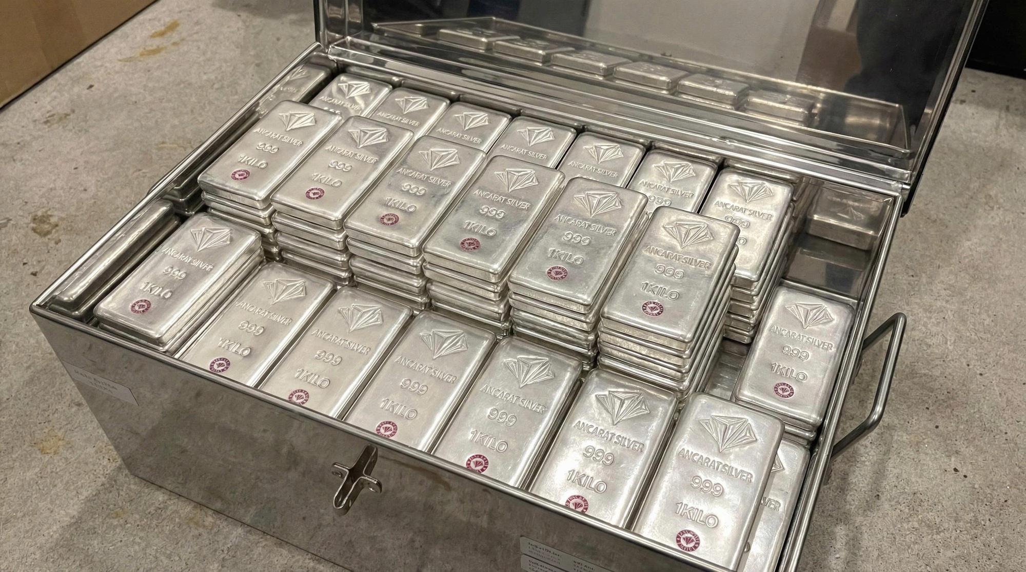 S&aacute;ng 5-3, gi&aacute; v&agrave;ng miếng SJC mất hơn 6 triệu đồng trong v&agrave;i ng&agrave;y- Ảnh 2.