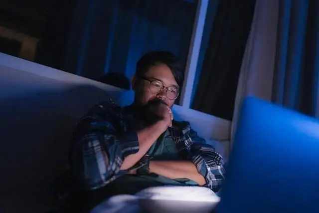 Hiện tượng kỳ lạ: Hầu hết những người đ&agrave;n &ocirc;ng c&oacute; thể sống l&acirc;u đều ngừng l&agrave;m 4 điều n&agrave;y sau 55 tuổi- Ảnh 3.