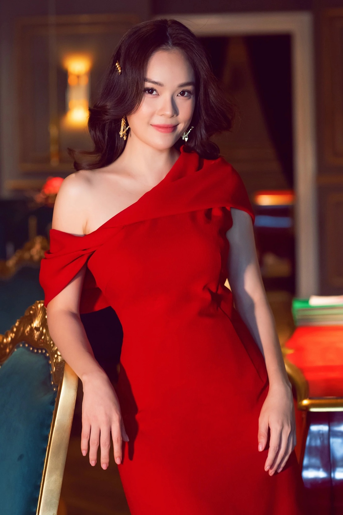 Nữ diễn vi&ecirc;n Việt nổi tiếng: T&igrave;nh duy&ecirc;n lận đận, li&ecirc;n tiếp gặp biến cố, kiệt sức phải nhập viện- Ảnh 1.