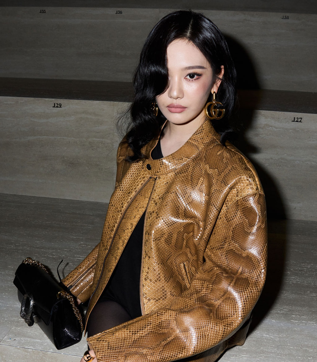 Mỹ nh&acirc;n 2k2 chưng mặt mộc, c&oacute; m&agrave;n đ&aacute;p trả ra sao với loạt b&igrave;nh luận khiếm nh&atilde; của netizen- Ảnh 7.