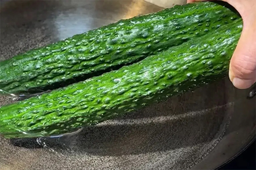 Tiểu thương chợ n&oacute;i thật: 5 loại rau "đẹp long lanh" n&agrave;y t&ocirc;i c&ograve;n kh&ocirc;ng d&aacute;m ăn, nhiều người lại mua mỗi ng&agrave;y- Ảnh 2.