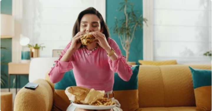 Những th&oacute;i quen ăn s&aacute;ng l&agrave;m cholesterol xấu tăng m&agrave; bạn kh&ocirc;ng để &yacute;- Ảnh 1.