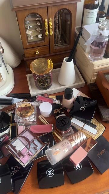 Sau tuổi 45, h&atilde;y bu&ocirc;ng bỏ 5 thứ n&agrave;y: Nh&agrave; rộng hơn, t&acirc;m tr&iacute; cũng nhẹ đi rất nhiều- Ảnh 6.