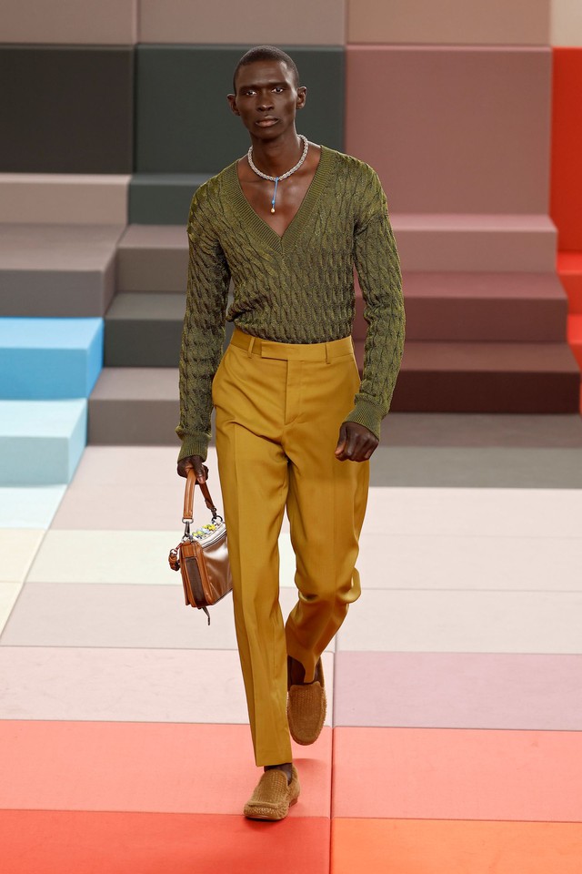 5 kiểu quần đ&agrave;n &ocirc;ng sẽ mặc khắp nơi trong năm 2026- Ảnh 6.