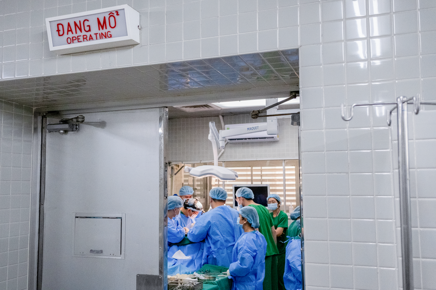 8 chuy&ecirc;n khoa, 2 bệnh viện đầu ng&agrave;nh phối hợp cứu bệnh nh&acirc;n ung thư x&acirc;m lấn n&atilde;o- Ảnh 1.