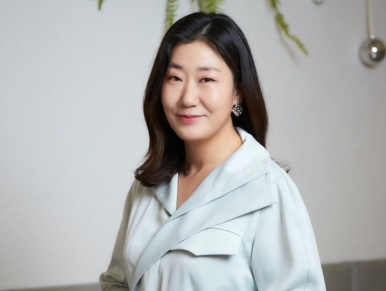 "B&agrave; mẹ quốc d&acirc;n" H&agrave;n Quốc ở tuổi 51 vẫn giảm 14kg: Tiết lộ b&iacute; quyết xứng đ&aacute;ng l&agrave; "gi&aacute;o tr&igrave;nh giảm mỡ cho phụ nữ trung ni&ecirc;n"- Ảnh 5.