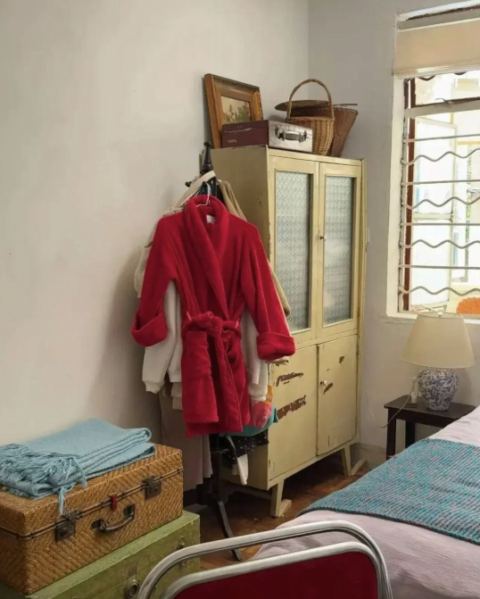 Cụ b&agrave; 73 tuổi kh&ocirc;ng phiền con ch&aacute;u, gi&agrave; đi lặng lẽ trong căn nh&agrave; cũ ở qu&ecirc;: Cuộc sống dịu d&agrave;ng, chữa l&agrave;nh đến lạ- Ảnh 11.