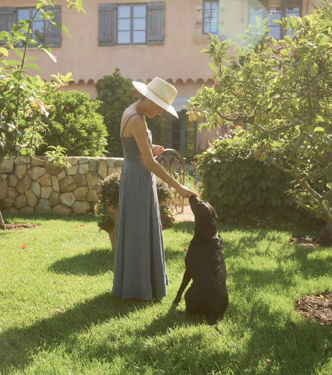 Hết thời b&aacute;m v&iacute;u ho&agrave;ng gia, Meghan Markle đang chứng minh t&agrave;i kinh doanh "kh&ocirc;ng phải dạng vừa" với thương hiệu phong c&aacute;ch sống As Ever- Ảnh 3.
