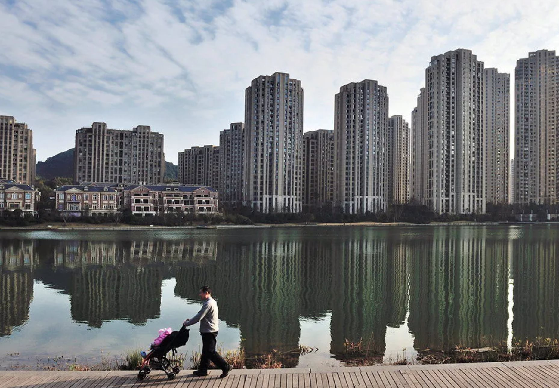 2.500 tỷ USD mắc kẹt trong 20 triệu căn hộ x&acirc;y dở: C&aacute;m cảnh khiến cả Trung Quốc loay hoay, c&oacute; người qua đời m&agrave; kh&ocirc;ng kịp nhận nh&agrave;- Ảnh 3.