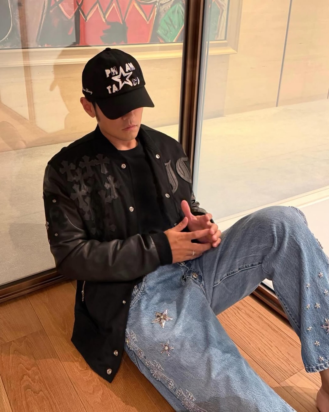 Ph&uacute; b&agrave; mua quần jeans 5 tỷ m&agrave; kh&ocirc;ng biết: C&acirc;u chuyện viral cực độ v&igrave; phản ứng cho&aacute;ng v&aacute;ng của giới si&ecirc;u gi&agrave;u- Ảnh 5.