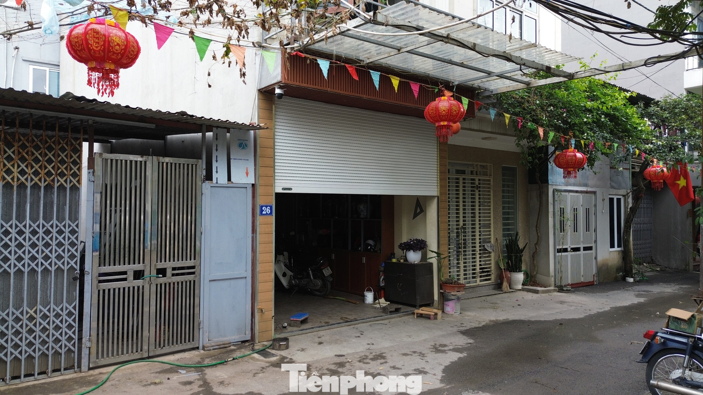 H&agrave; Nội: Hy hữu 14 hộ d&acirc;n c&oacute; nh&agrave;, đất "đ&egrave;" l&ecirc;n một nửa phần đất của nh&agrave; b&ecirc;n cạnh- Ảnh 4.