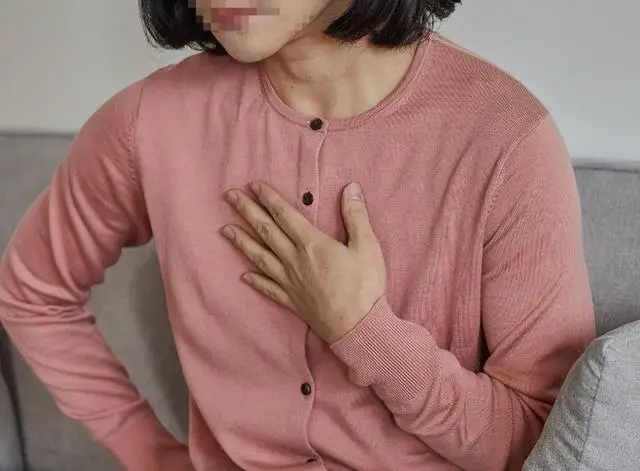 Người đ&agrave;n &ocirc;ng 58 tuổi uống một t&aacute;ch tr&agrave; đen sau khi thức dậy v&agrave;o buổi s&aacute;ng, sau 8 th&aacute;ng, b&aacute;c sĩ hỏi "anh đ&atilde; uống g&igrave;?"- Ảnh 4.