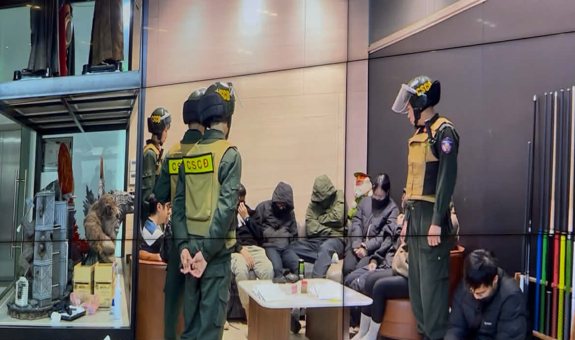 30 bị can vụ &ldquo;X&ocirc;i Lạc TV&rdquo; đối diện nhiều tội danh, người xem k&ecirc;nh lậu c&oacute; vi phạm?- Ảnh 1.