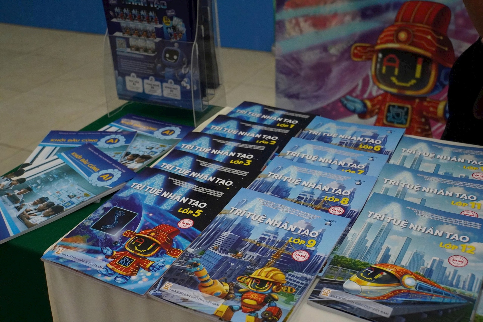 H&agrave; Nội đặt mục ti&ecirc;u 100% trường phổ th&ocirc;ng ứng dụng AI v&agrave;o năm 2035- Ảnh 2.