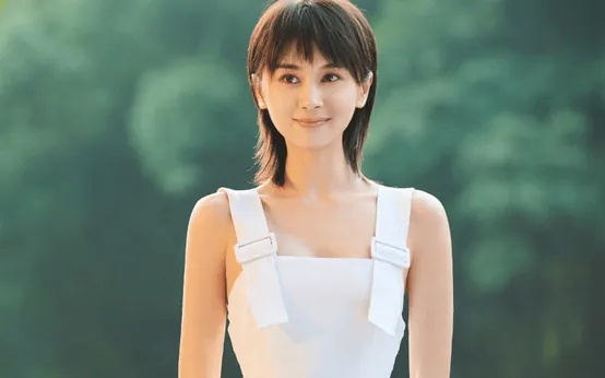 20 năm qua chưa từng thấy cặp đ&ocirc;i n&agrave;o đẹp vậy: Nh&agrave; trai ho&agrave;n hảo như tượng tạc, nh&agrave; g&aacute;i l&agrave; bạch nguyệt quang đời đầu- Ảnh 5.