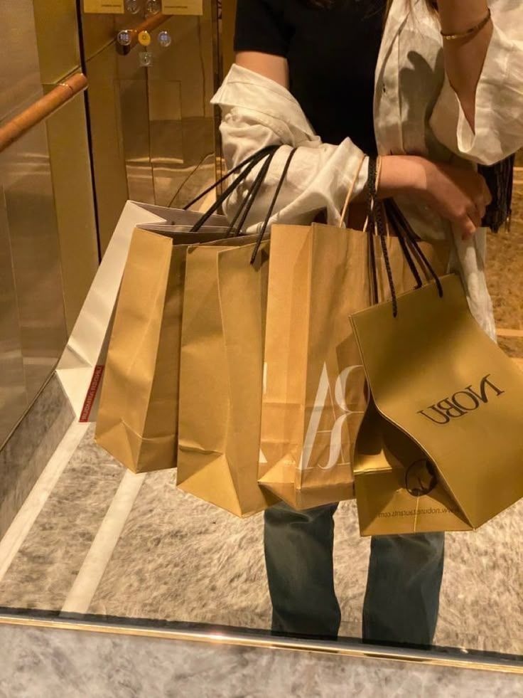 Một c&acirc;u n&oacute;i rất &ldquo;kh&oacute; chịu&rdquo; của bố mẹ lại l&agrave; b&agrave;i học cứu lấy v&iacute; tiền của bạn- Ảnh 2.