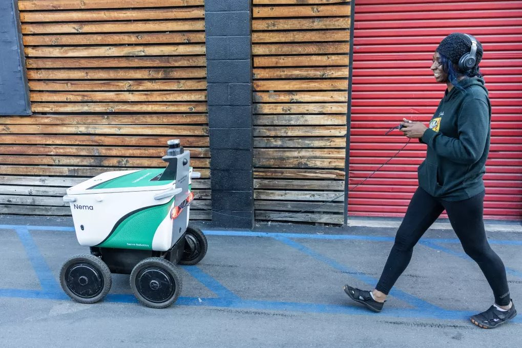 Bị AI cướp việc, t&agrave;i xế c&ocirc;ng nghệ chuyển sang l&agrave;m nghề 'chăn dắt robot' với mức lương 1,4 tỷ đồng- Ảnh 6.