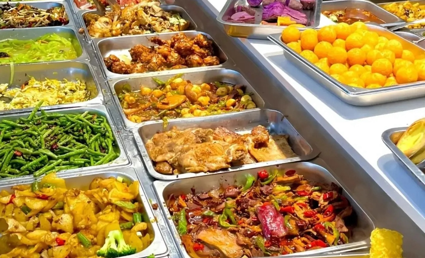 Nữ sinh vi&ecirc;n 19 tuổi giảm 14kg trong 3 th&aacute;ng nhờ ăn... cơm căng tin, b&aacute;c sĩ chia sẻ 3 nguy&ecirc;n tắc giảm c&acirc;n đơn giản- Ảnh 2.