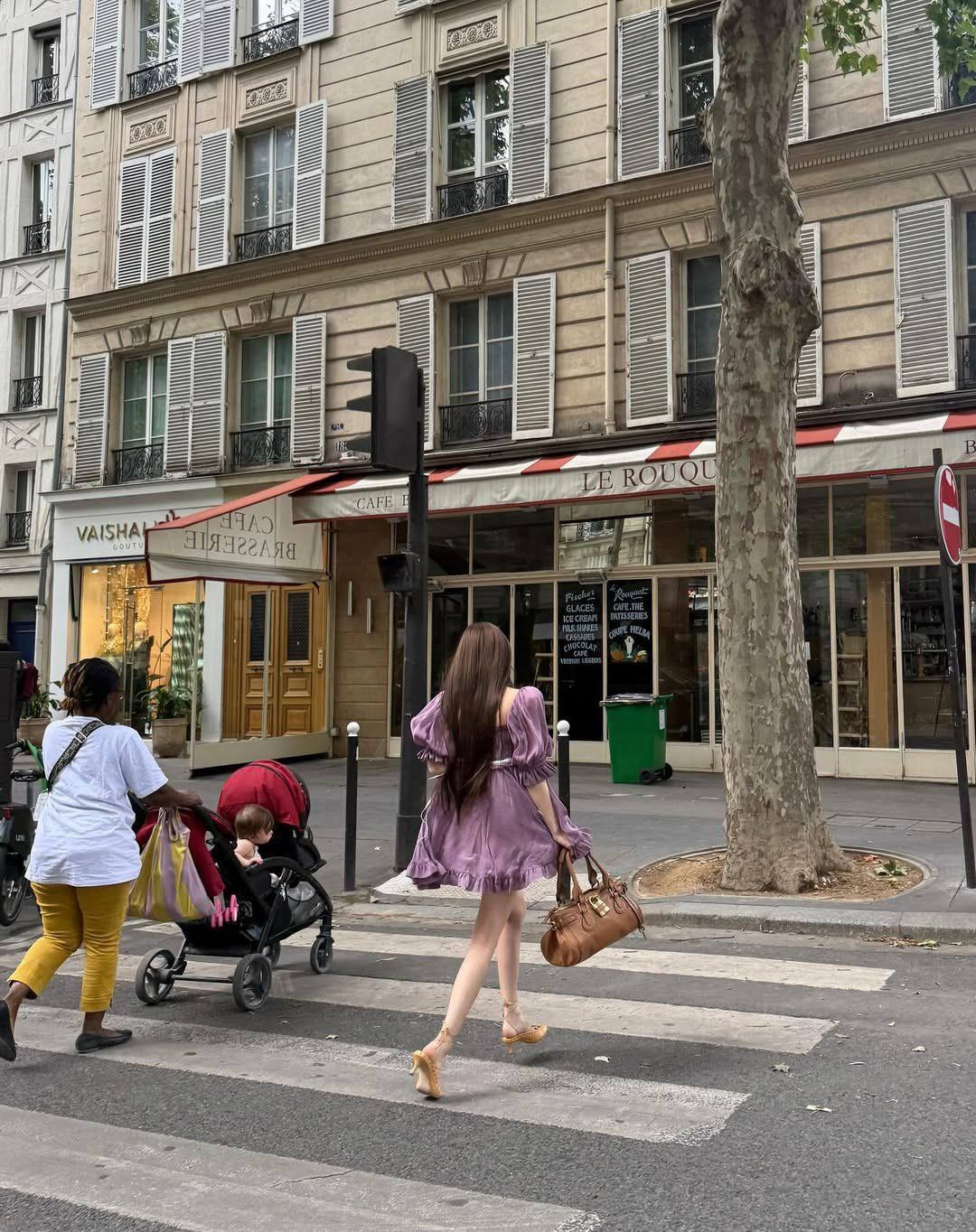 Mỹ nữ khiến "hung thần" Getty Images chỉ c&ograve;n l&agrave; c&aacute;i t&ecirc;n: Ngũ quan ho&agrave;n hảo như s&aacute;ch mẫu, style sang chảnh xịn ngất ng&acirc;y- Ảnh 24.