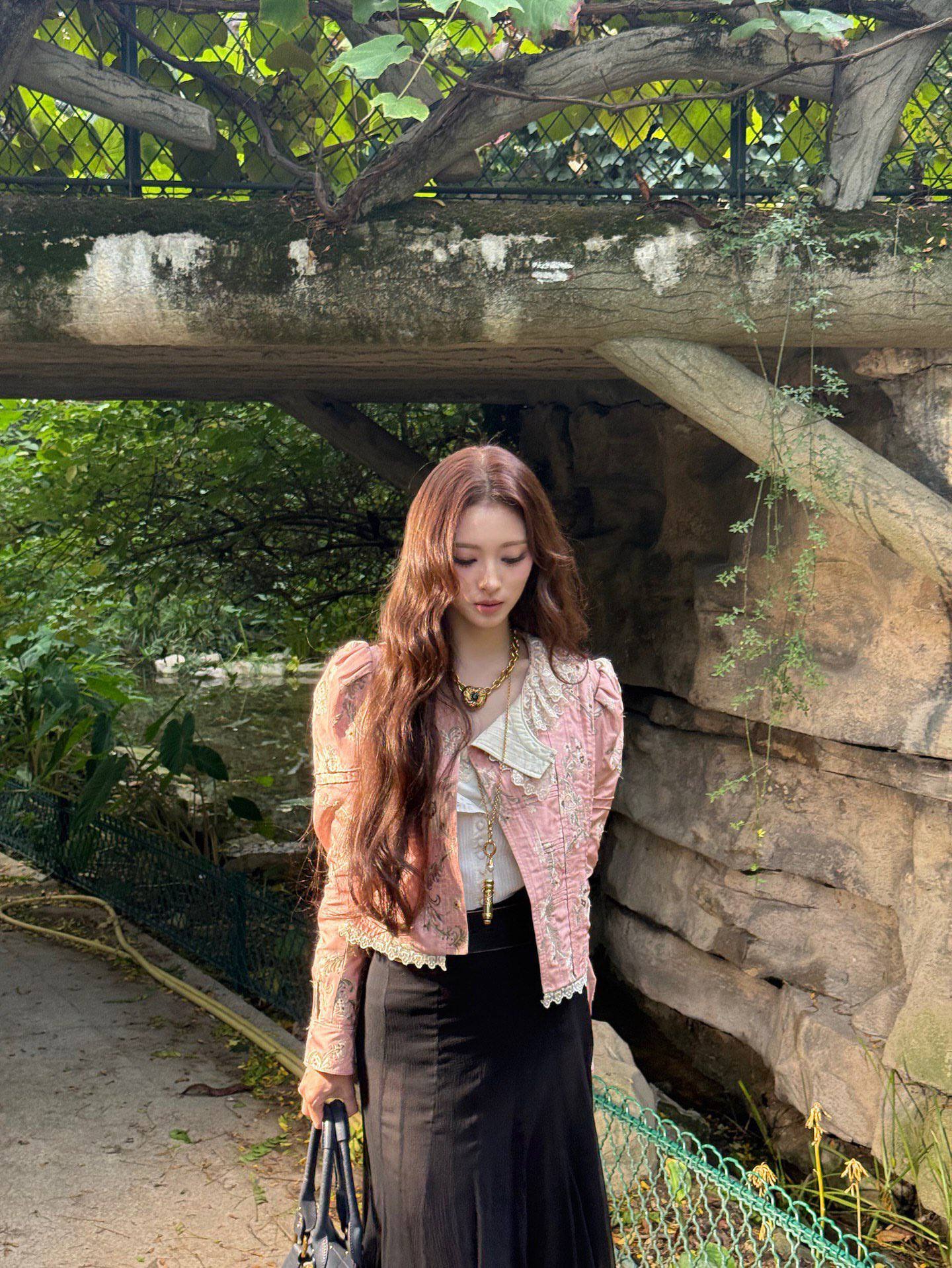 Mỹ nữ khiến "hung thần" Getty Images chỉ c&ograve;n l&agrave; c&aacute;i t&ecirc;n: Ngũ quan ho&agrave;n hảo như s&aacute;ch mẫu, style sang chảnh xịn ngất ng&acirc;y- Ảnh 19.