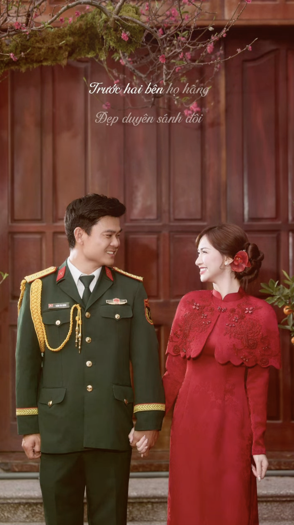 Hòa Minzy công khai ra mắt bạn trai mặc quân phục, đã được gia đình đồng ý- Ảnh 2. Hòa Minzy công khai ra mắt bạn trai mặc quân phục, đã được gia đình đồng ý- Ảnh 2.