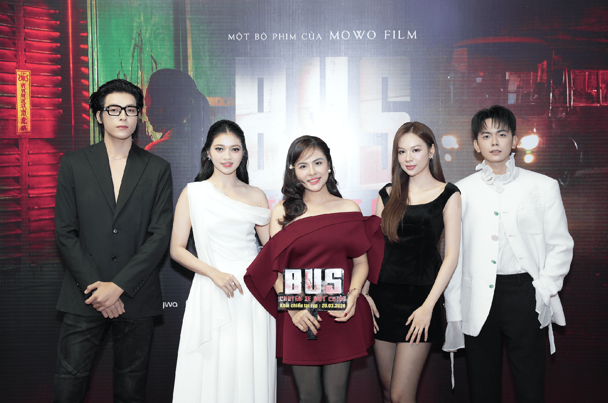 Ai đứng cạnh mỹ nam Vbiz n&agrave;y cũng th&agrave;nh t&agrave;ng h&igrave;nh hết: Visual rửa mắt cực mạnh, ngắm đến đơ cả người- Ảnh 2.