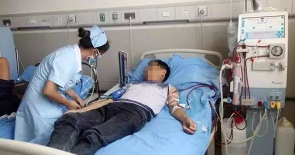 Kh&ocirc;ng h&uacute;t thuốc, uống rượu bia, mỗi ng&agrave;y đi bộ 1 tiếng, người đ&agrave;n &ocirc;ng 45 tuổi vẫn suy thận nặng v&igrave;... 