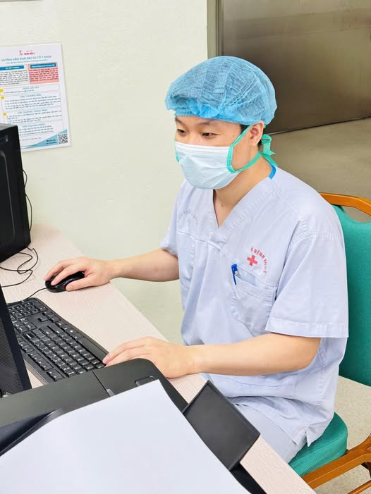 M&oacute;n qu&agrave; 8/3 đặc biệt của một người đ&agrave;n &ocirc;ng thương vợ: Chồng chỉ rạch 5mm m&agrave; vợ an t&acirc;m về sức khỏe cả đời- Ảnh 2.