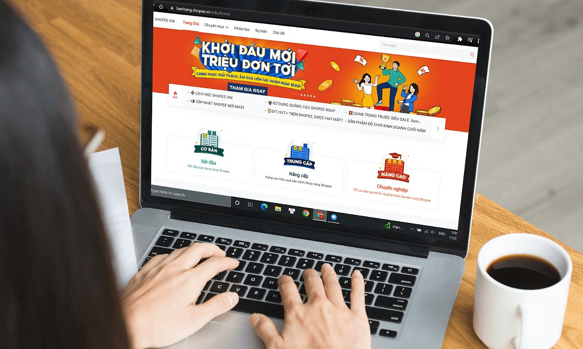 Chỉ b&aacute;n h&agrave;ng online tr&ecirc;n s&agrave;n TMĐT, doanh thu dưới 3 tỷ/năm phải k&ecirc; khai thuế thế n&agrave;o? Shopee hướng dẫn- Ảnh 1.
