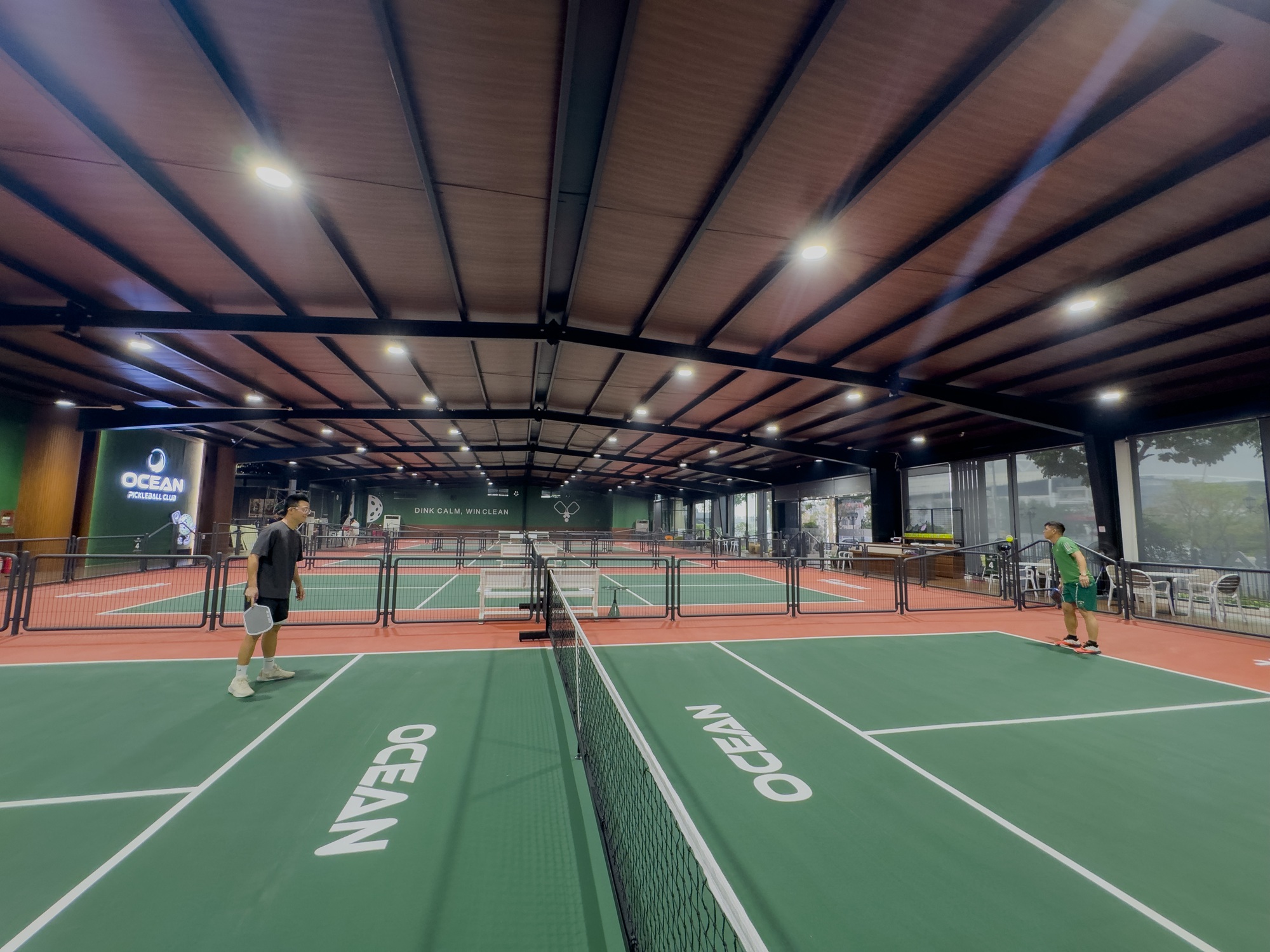 C&oacute; g&igrave; ở s&acirc;n Pickleball gi&aacute; 749k/giờ tại H&agrave; Nội?- Ảnh 3.