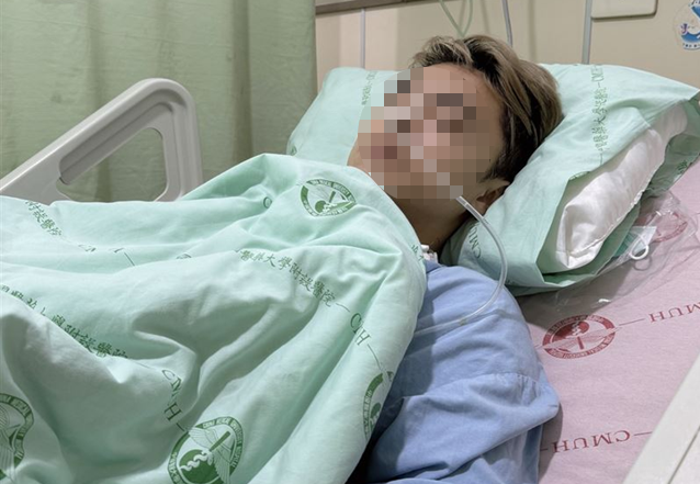 Người đ&agrave;n &ocirc;ng 50 tuổi mắc c&ugrave;ng l&uacute;c 2 loại ung thư, cơ thể chứa đầy 