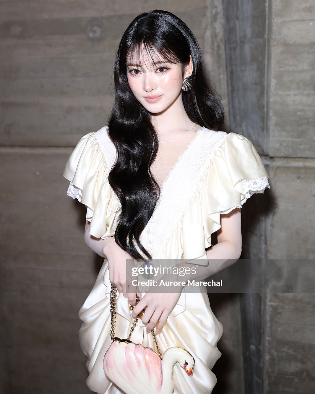 Mỹ nữ khiến "hung thần" Getty Images chỉ c&ograve;n l&agrave; c&aacute;i t&ecirc;n: Ngũ quan ho&agrave;n hảo như s&aacute;ch mẫu, style sang chảnh xịn ngất ng&acirc;y- Ảnh 2.