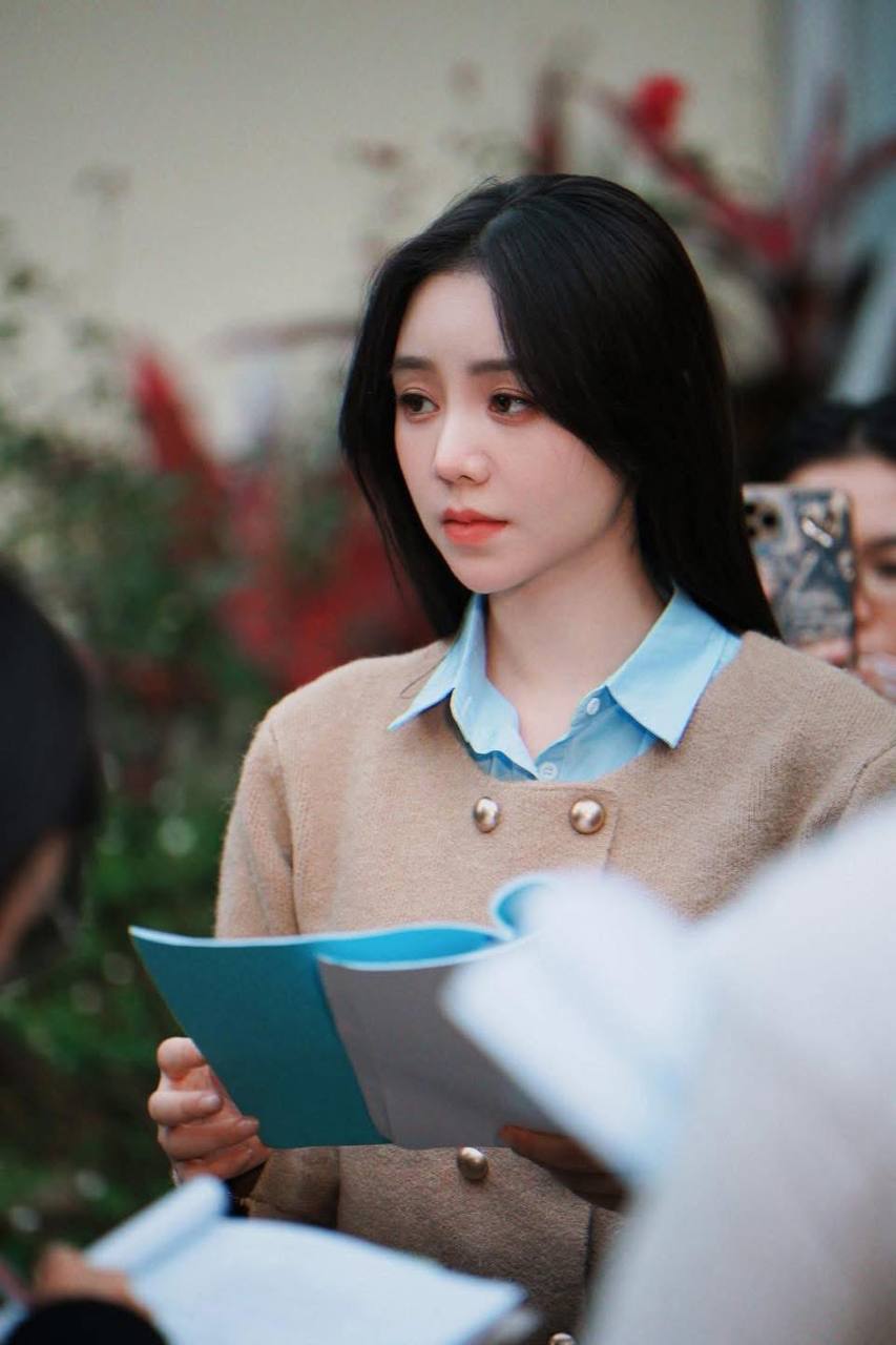 Quỳnh Kool xinh đẹp nhưng kh&ocirc;ng "vừa mắt" kh&aacute;n giả trong phim mới- Ảnh 4.