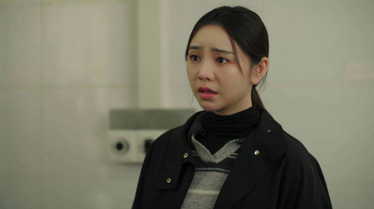 Quỳnh Kool xinh đẹp nhưng kh&ocirc;ng "vừa mắt" kh&aacute;n giả trong phim mới- Ảnh 6.