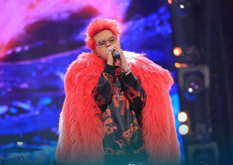 Ca sĩ Việt g&acirc;y sốt trang Th&ocirc;ng tin Ch&iacute;nh phủ: C&oacute; &ldquo;số&rdquo; l&agrave;m Qu&aacute;n qu&acirc;n - &Aacute; qu&acirc;n, b&aacute;n v&eacute; concert hết veo chỉ trong 22 gi&acirc;y- Ảnh 3.