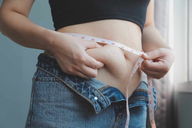 Mỡ bụng tuổi 40 kh&aacute;c ho&agrave;n to&agrave;n tuổi 30: B&aacute;c sĩ chỉ ra 1 sự thật &iacute;t người biết- Ảnh 2.