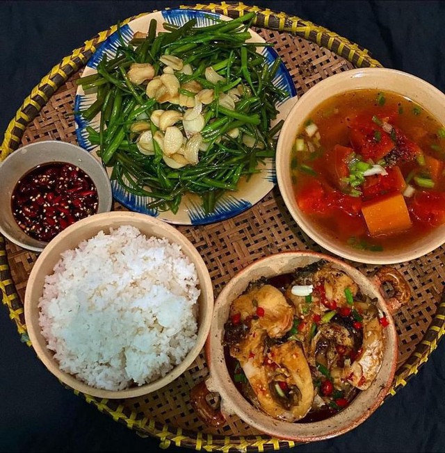 Người xưa dặn khi nấu cơm tuyệt đối đừng qu&ecirc;n cho thứ n&agrave;y v&agrave;o nồi, kh&ocirc;ng chỉ ngon m&agrave; c&ograve;n giữ ấm gia đạo- Ảnh 2.