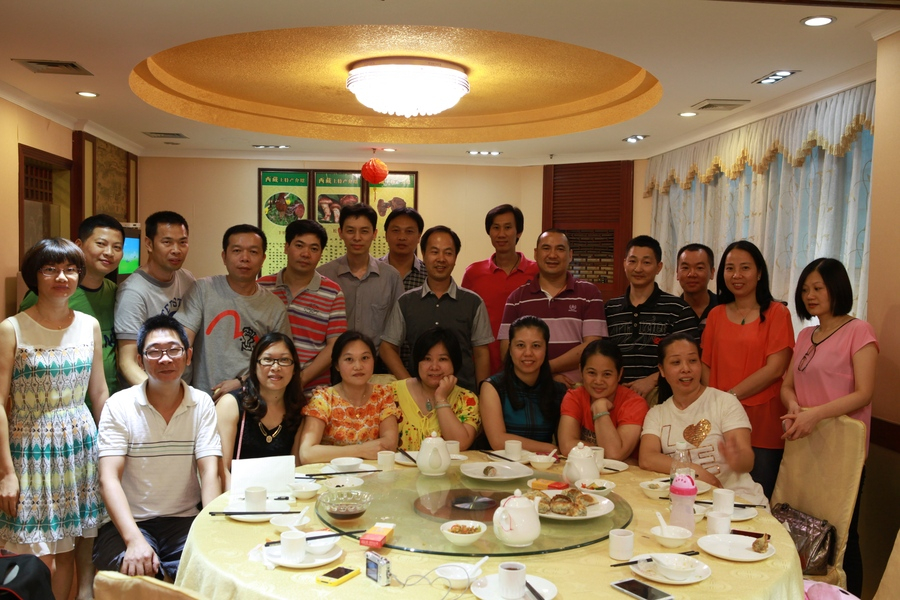 Mở tiệc mời bạn cũ đến họp lớp sau 20 năm, h&oacute;a đơn hết 190 triệu đồng, người đ&agrave;n &ocirc;ng về bị x&oacute;a khỏi nh&oacute;m chat, kh&ocirc;ng ai gặp lại- Ảnh 1.