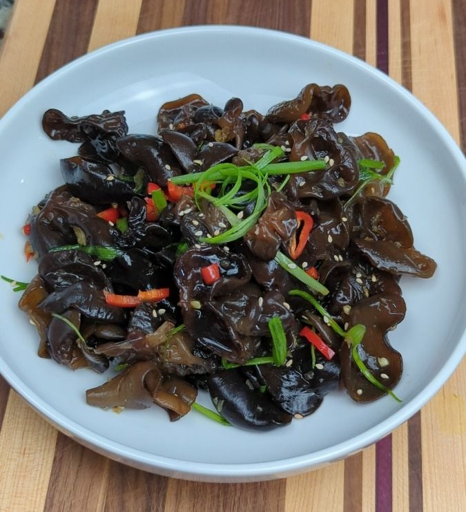 Sau 30 tuổi, phụ nữ chăm ăn 6 m&oacute;n gi&agrave;u collagen n&agrave;y thường "gi&agrave; chậm" hơn: Kh&ocirc;ng cần mỹ phẩm đắt tiền da vẫn căng, mịn, s&aacute;ng- Ảnh 2.