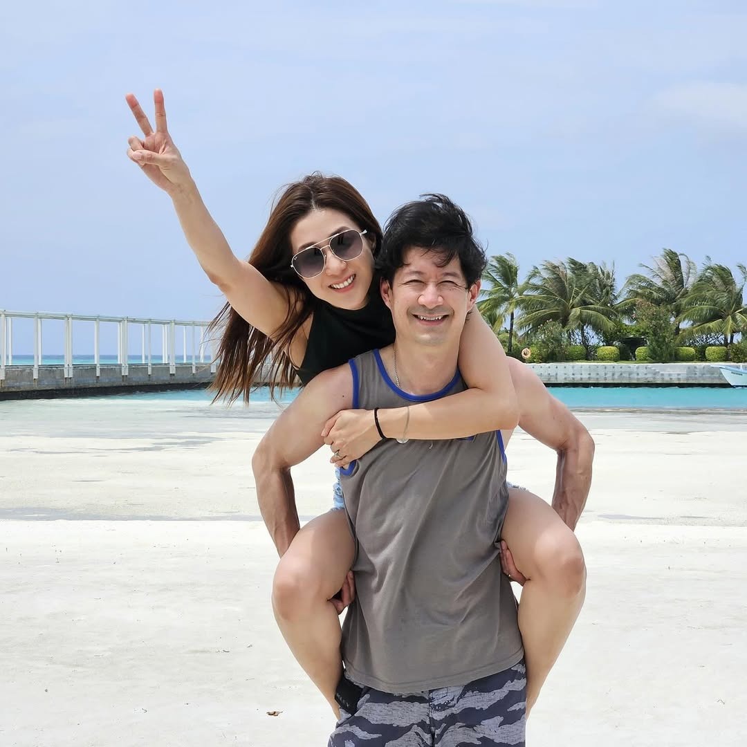 Hoa hậu v&agrave; chồng b&aacute;c sĩ hơn 13 tuổi vừa đệ đơn ly h&ocirc;n, nay t&aacute;i hợp 