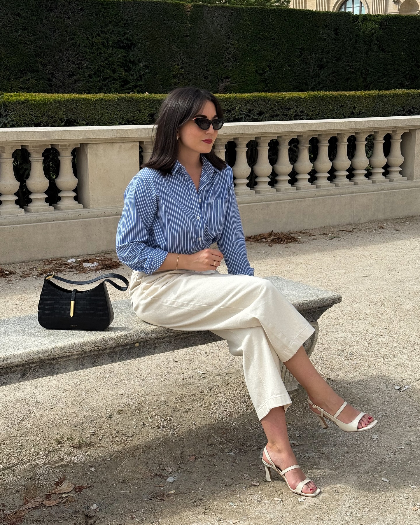 Phụ nữ Ph&aacute;p diện đồ m&agrave;u sắc rất kh&eacute;o với 4 c&ocirc;ng thức nổi bật m&agrave; vẫn tinh tế- Ảnh 7.