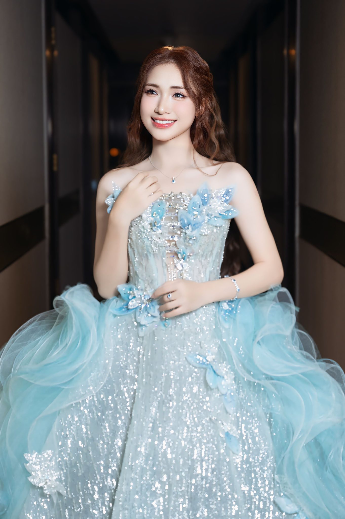 Kh&ocirc;ng phải MV, đ&acirc;y ch&iacute;nh l&agrave; chồng sắp cưới của Ho&agrave; Minzy!- Ảnh 6.