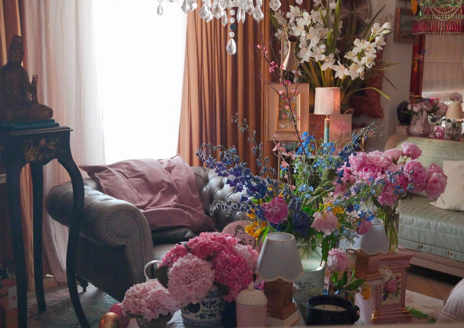 Căn penthouse triệu đ&ocirc; giữa trung t&acirc;m TP.HCM của ch&aacute;u trai gia tộc gi&agrave;u c&oacute; bậc nhất Việt Nam: Nội thất đậm chất vintage, đẹp mỹ m&atilde;n như một bức tranh- Ảnh 5.